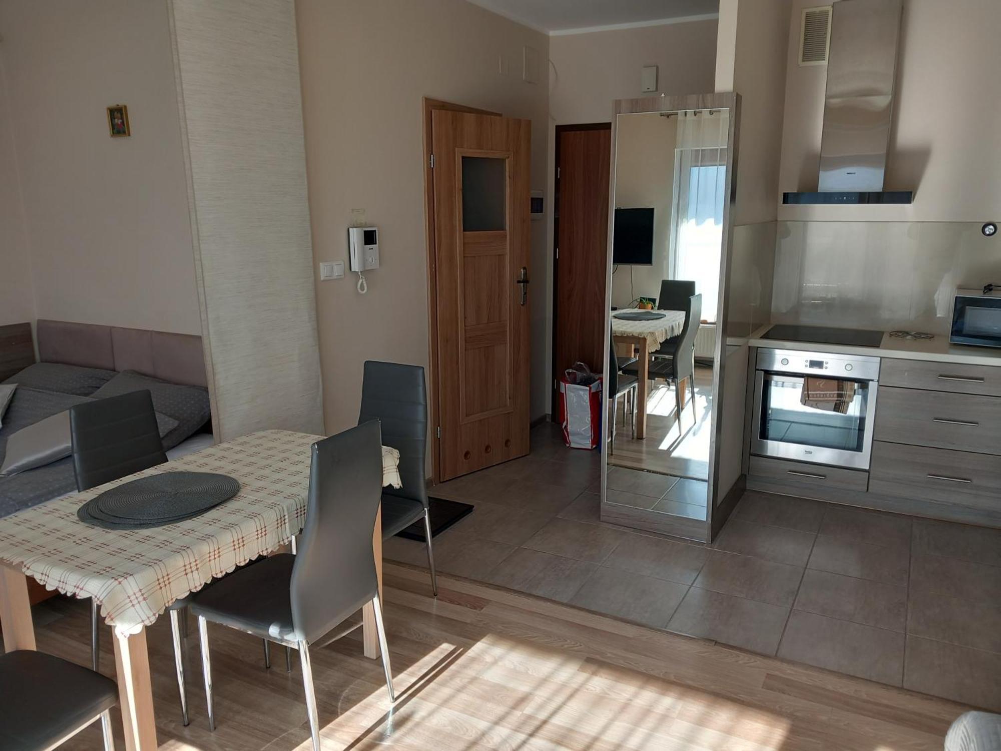 Apartament Jelenia Gora - Cieplice Екстер'єр фото